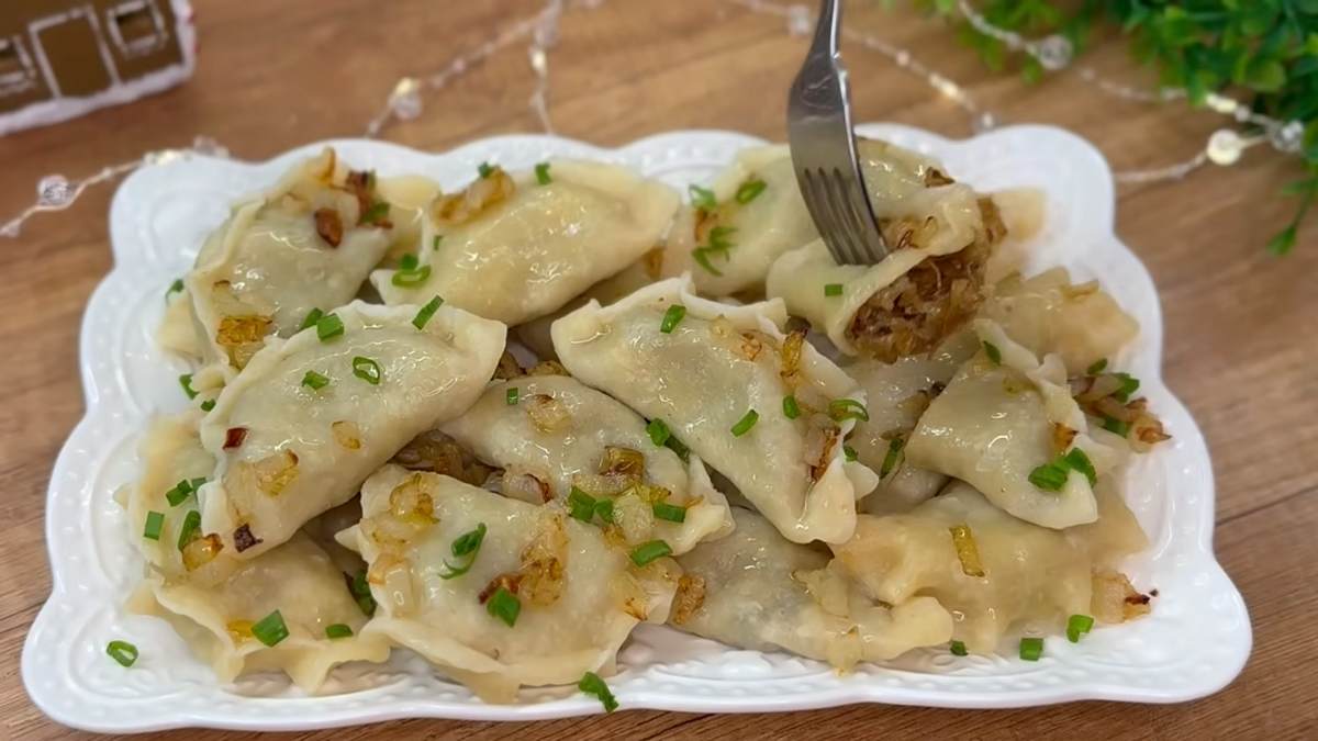 pierogi wigilijne z kapustą i grzybami