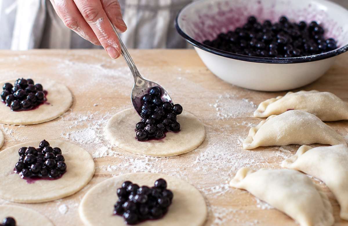 Przepis Jakuba Kuronia na pierogi z jagodami